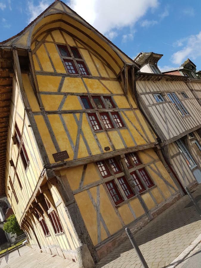 Appartement Du Vieux Troyes Exterior photo