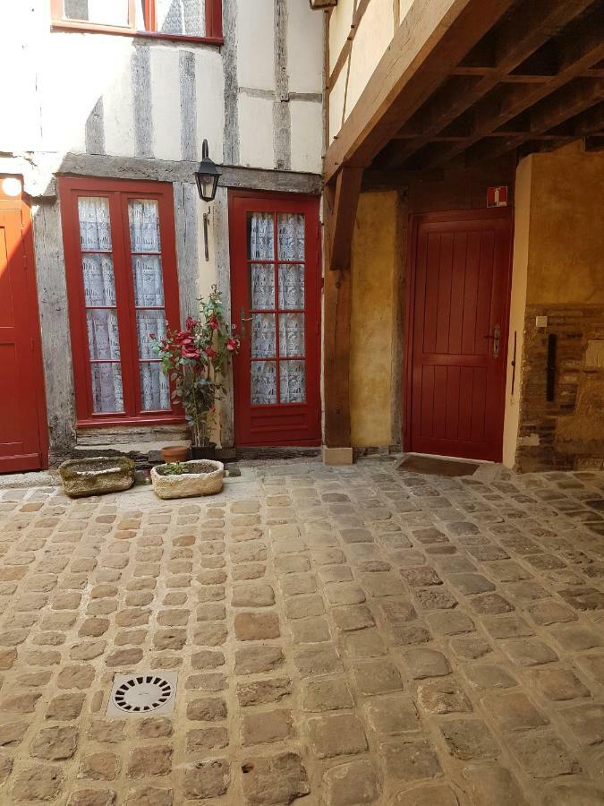 Appartement Du Vieux Troyes Exterior photo